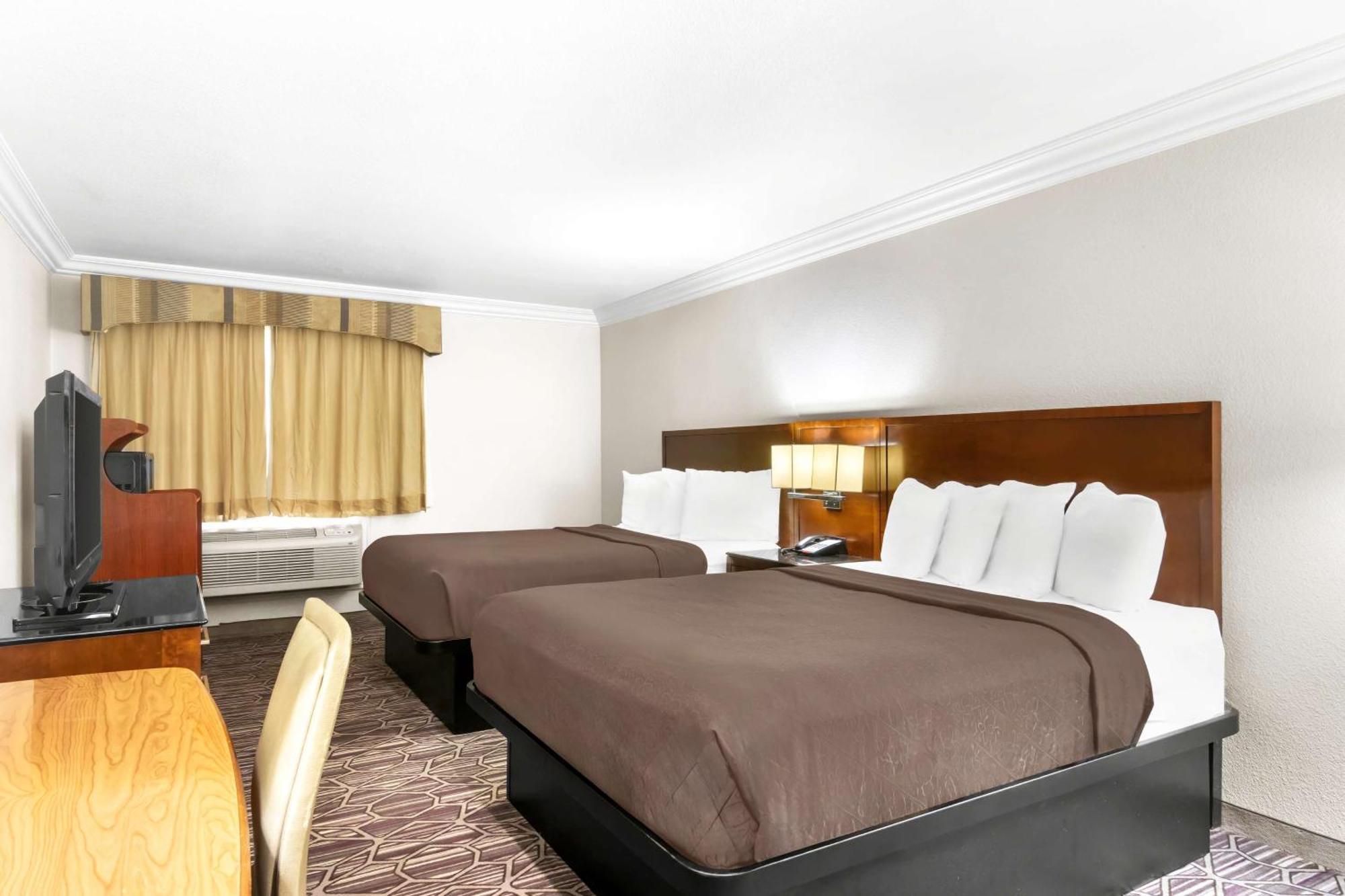Surestay Plus By Best Western Fort Worth Benbrook Exterior photo