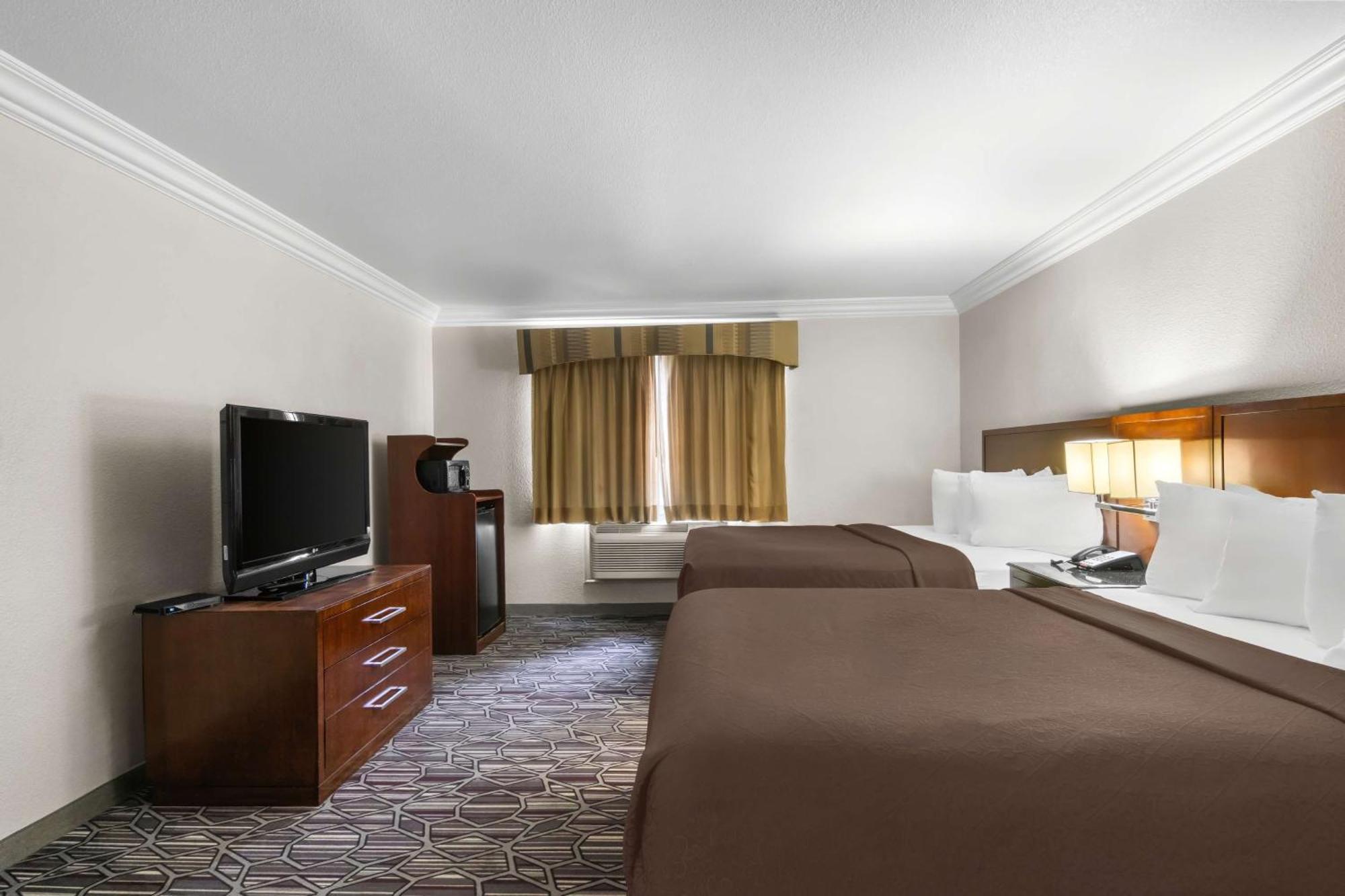 Surestay Plus By Best Western Fort Worth Benbrook Exterior photo