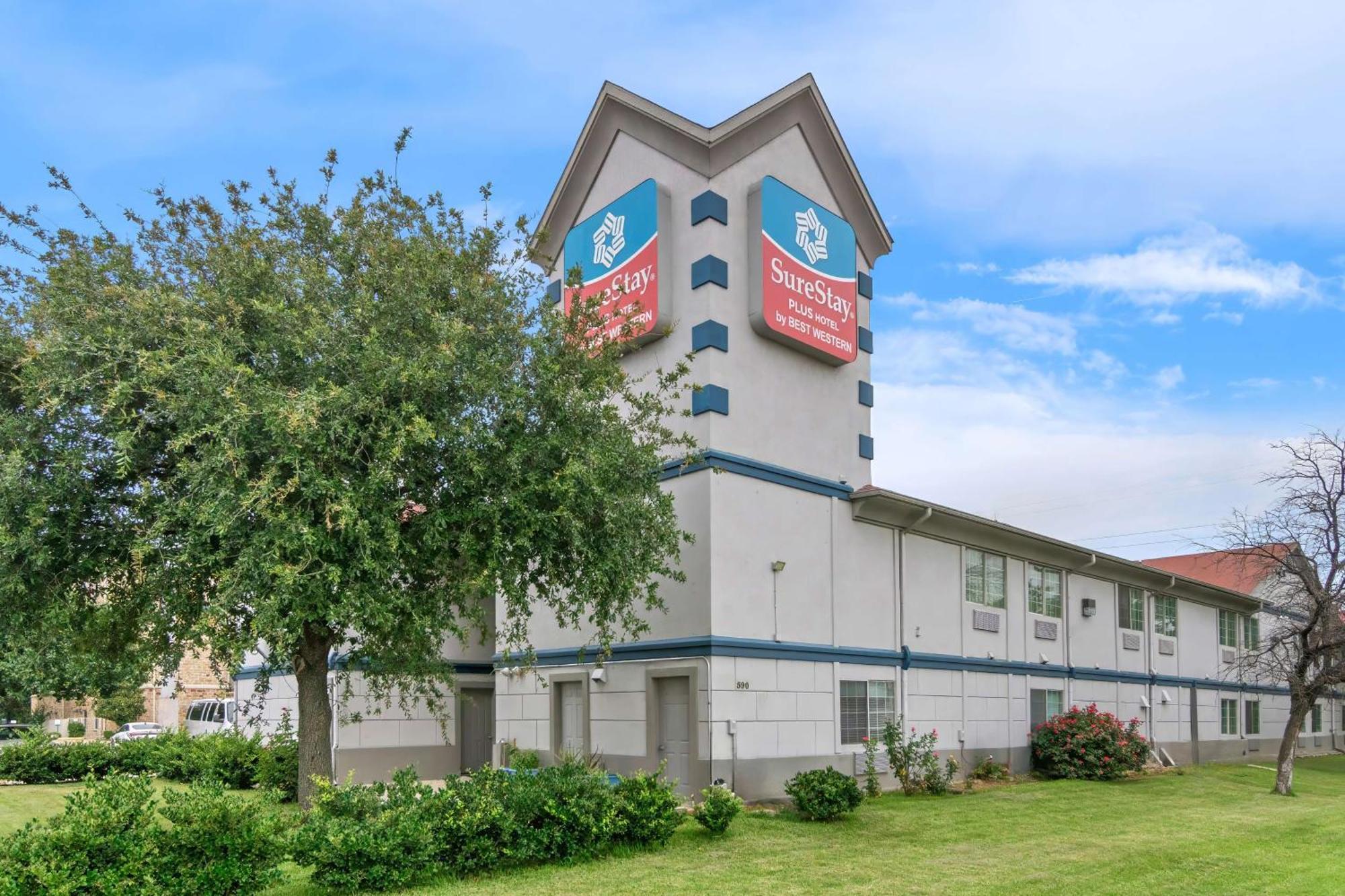 Surestay Plus By Best Western Fort Worth Benbrook Exterior photo