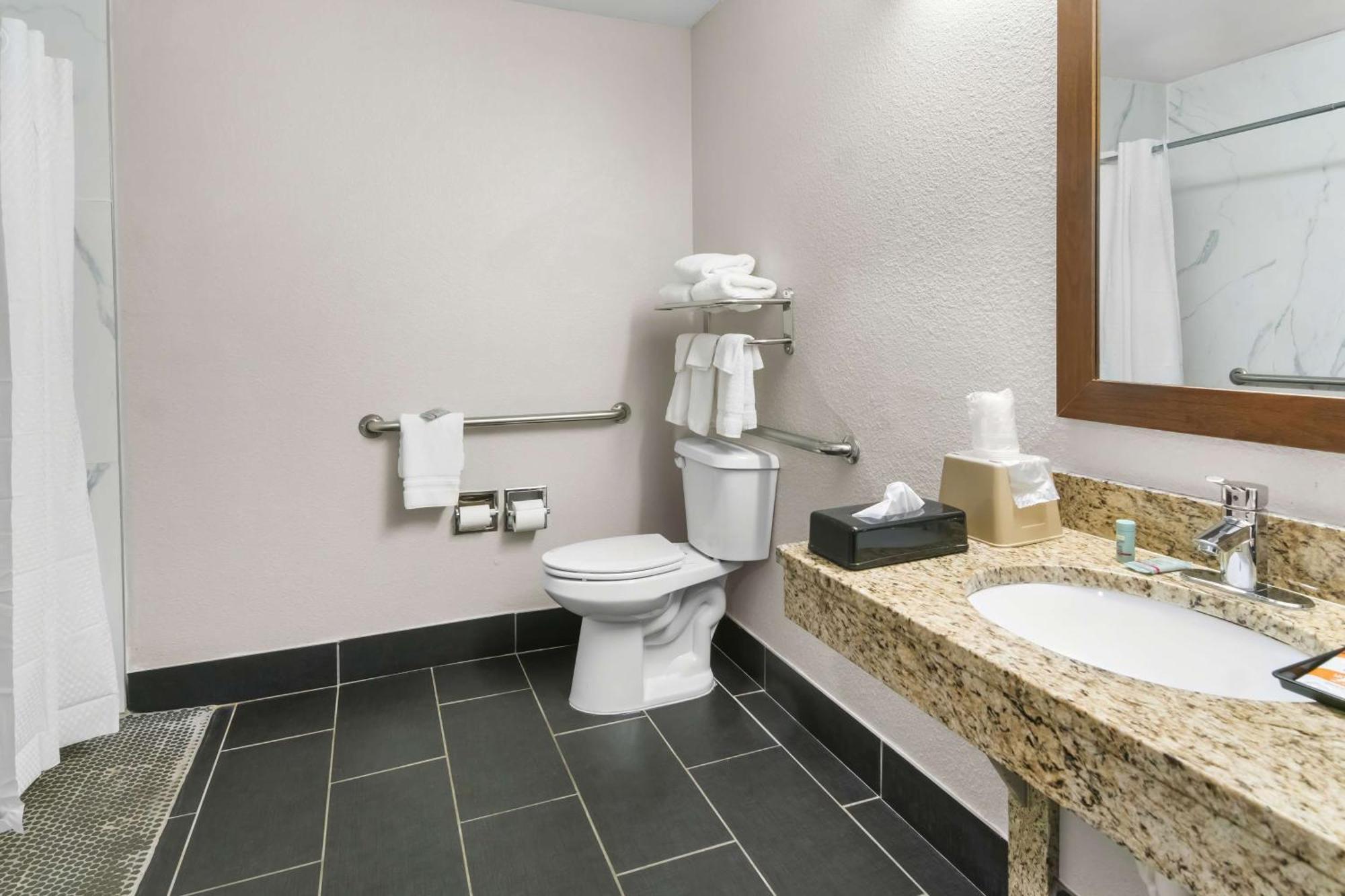 Surestay Plus By Best Western Fort Worth Benbrook Exterior photo